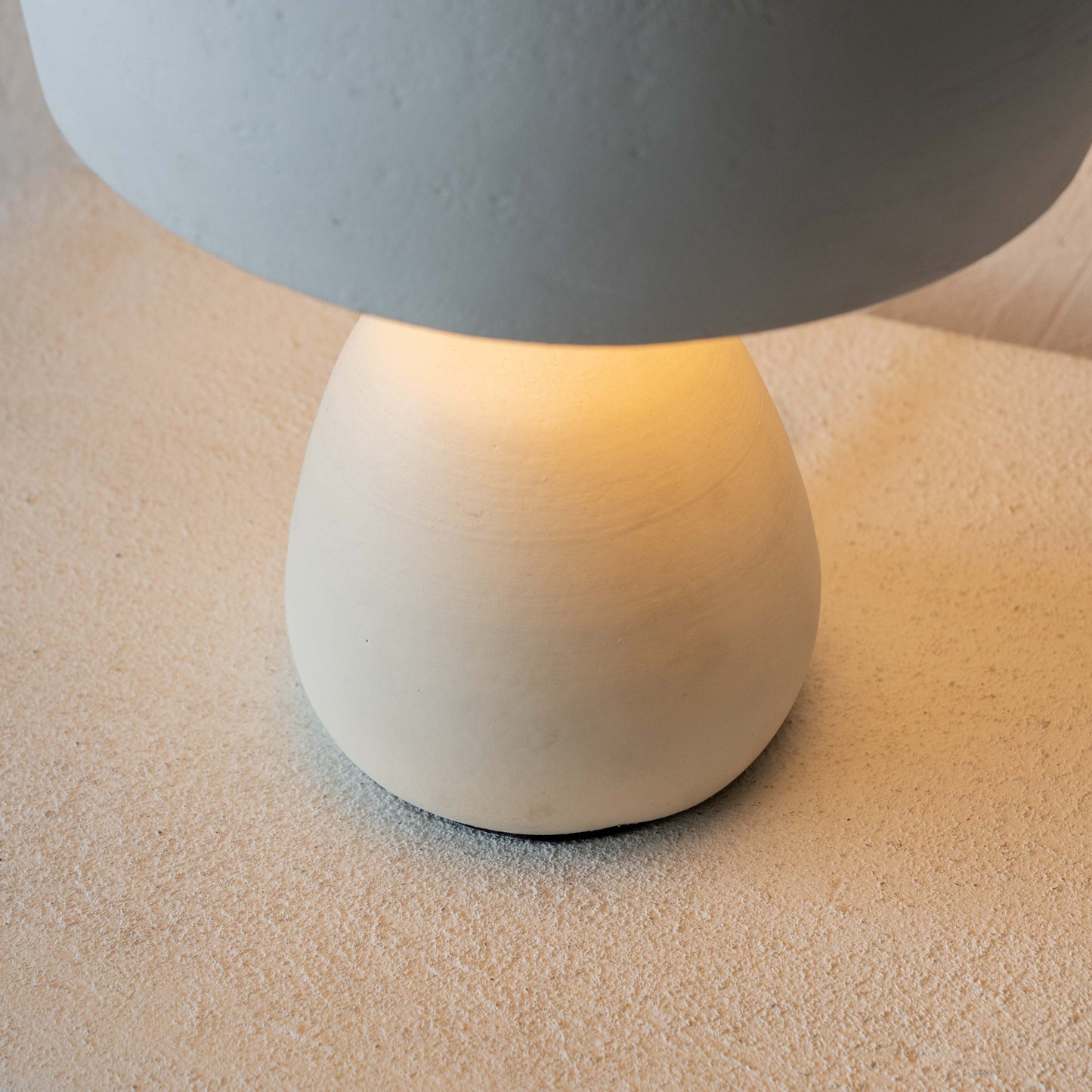 Manatar Lamp - White