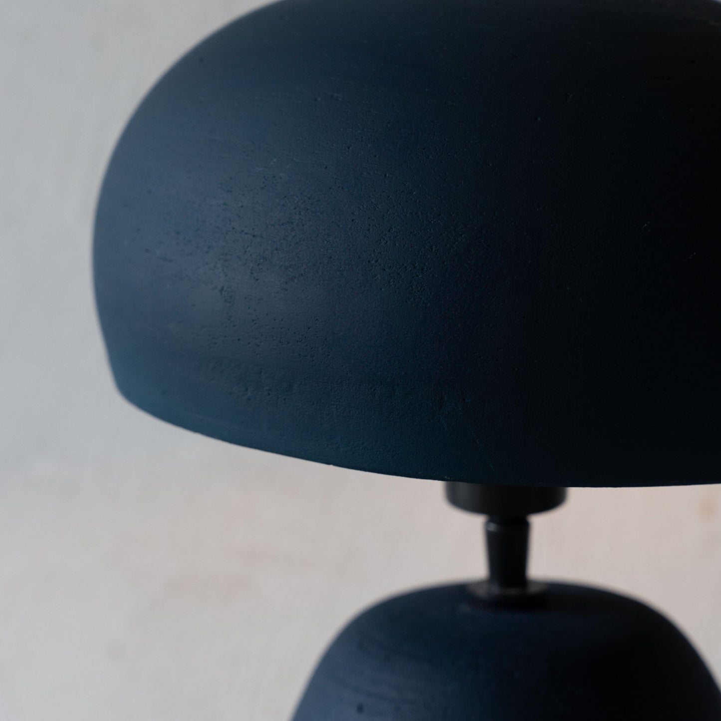 Manatar Classic Table Lamp - Blue