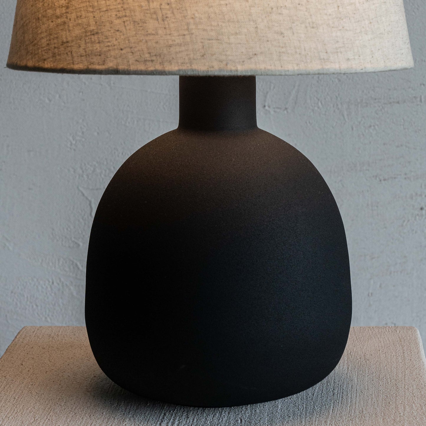 Moana Black Rust Table Lamp