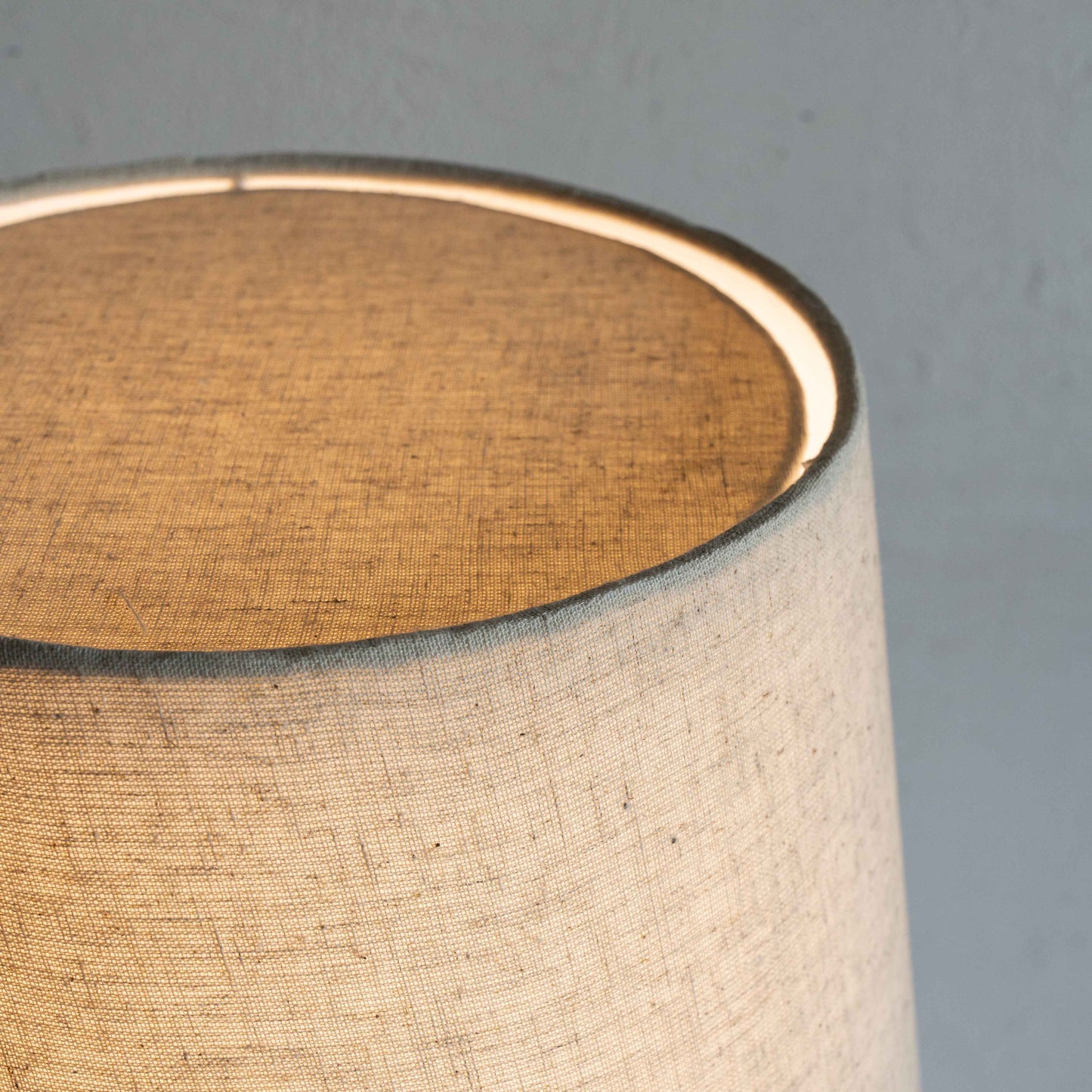Moana Black Rust Table Lamp