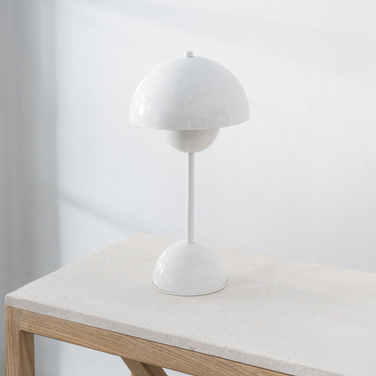 Bella Lamp