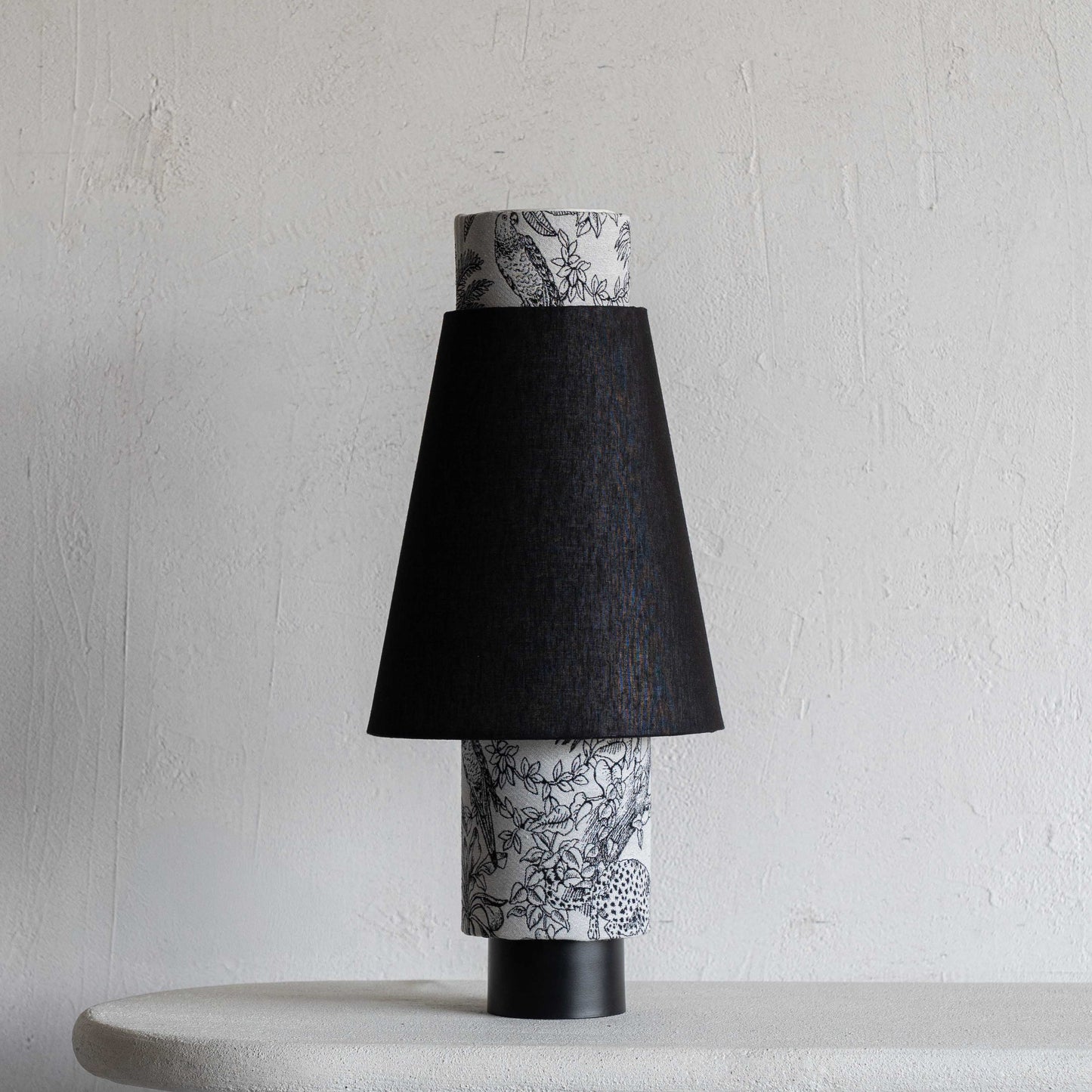 Brime Black & White Ancient Style Table Lamp