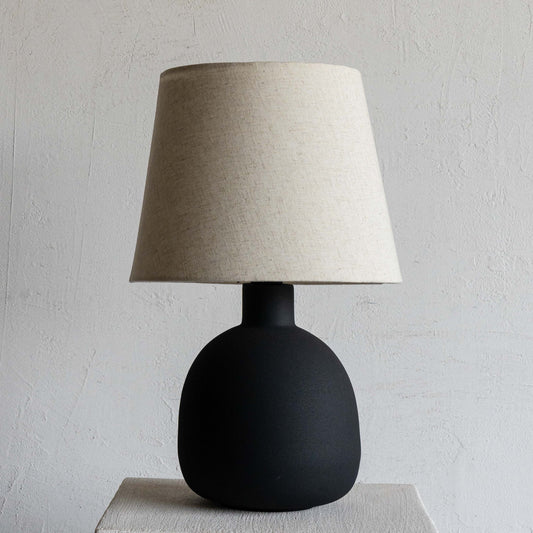 Moana Black Rust Table Lamp